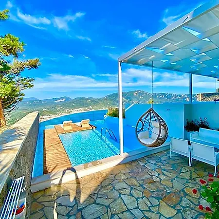 Zeus Throne Hotel