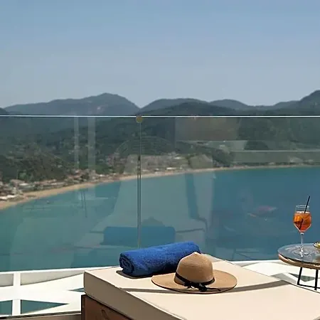 Zeus Throne Ξενοδοχείο 4*